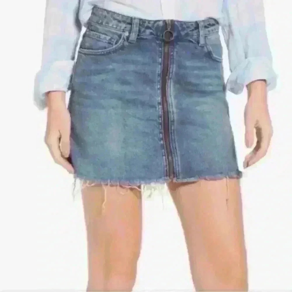 We The Free Women’s Denim Front Zip Mini Skirt Size 26